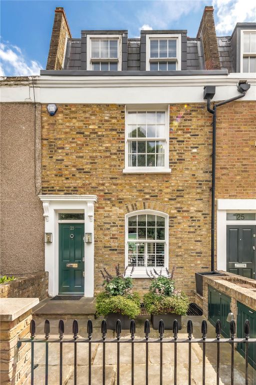 Property photo 1 of 19 Exterior