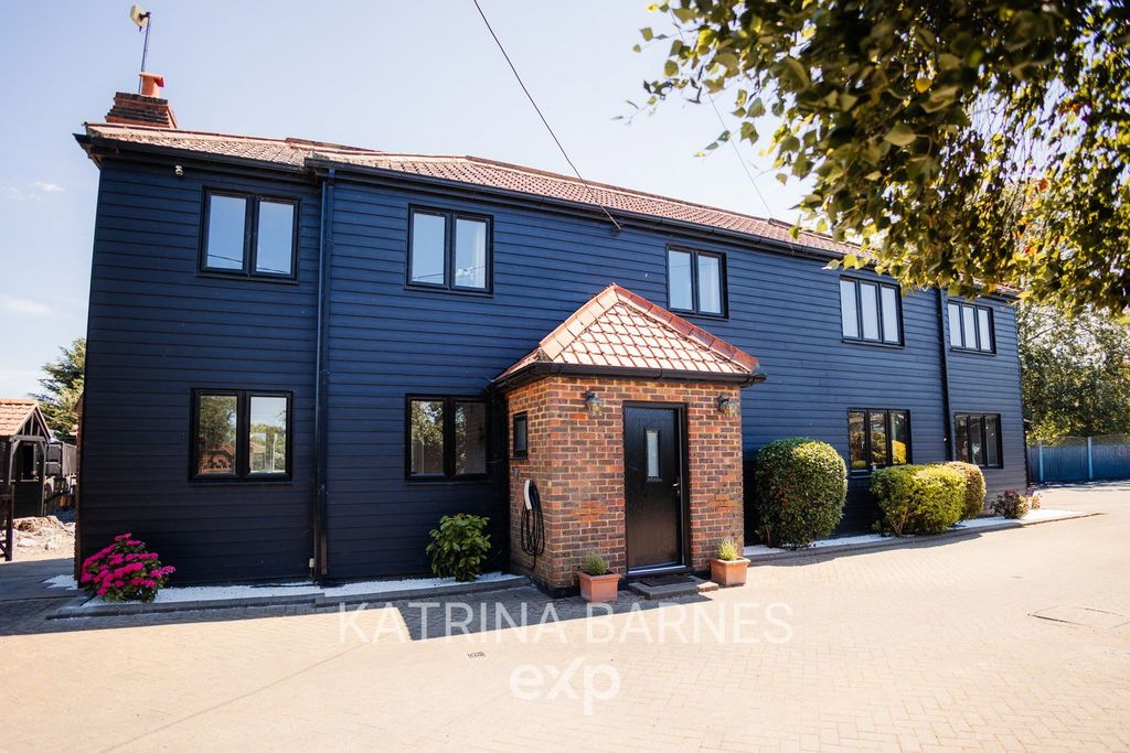 Property photo 1 of 37