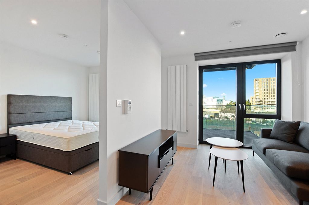 Property photo 1 of 18 Picture No. 03