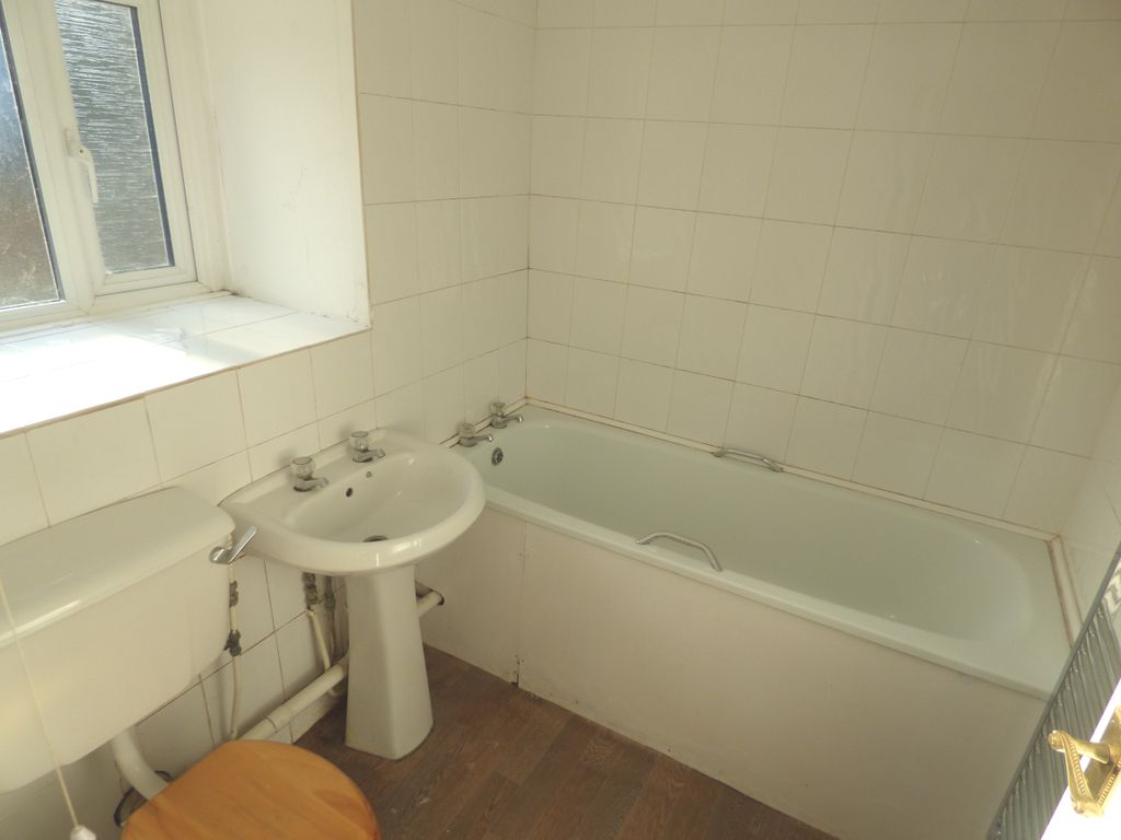 Property photo 2 of 3