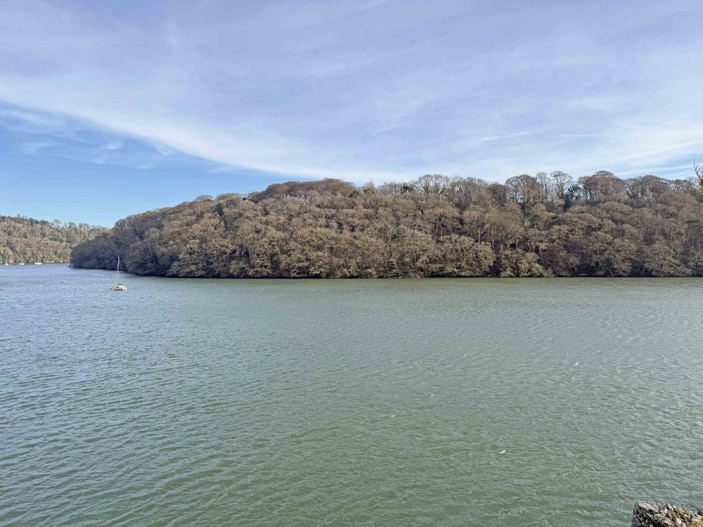 Property photo 2 of 9 Photo 2