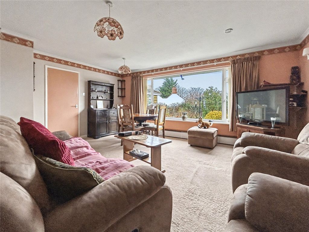 Property photo 2 of 12 Picture No. 13