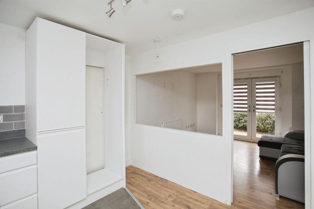 Additional image 5 of 2 bed flat for saleDoyle Close, Rugby CV21