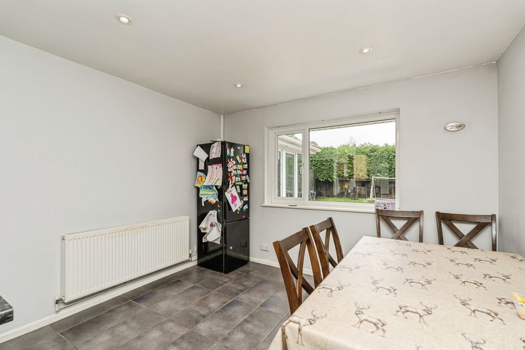 Property photo 3 of 14 Pbox-Img.Jpg