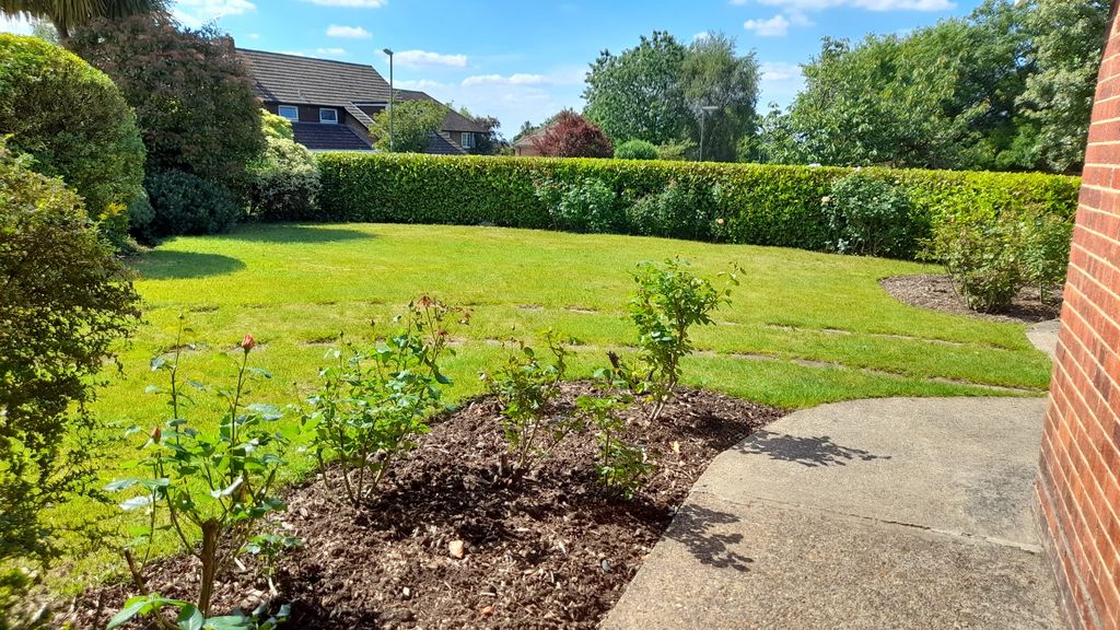 Property photo 3 of 11