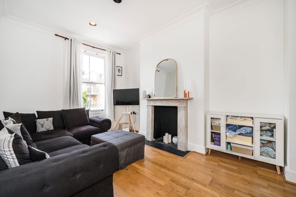 Property photo 2 of 5