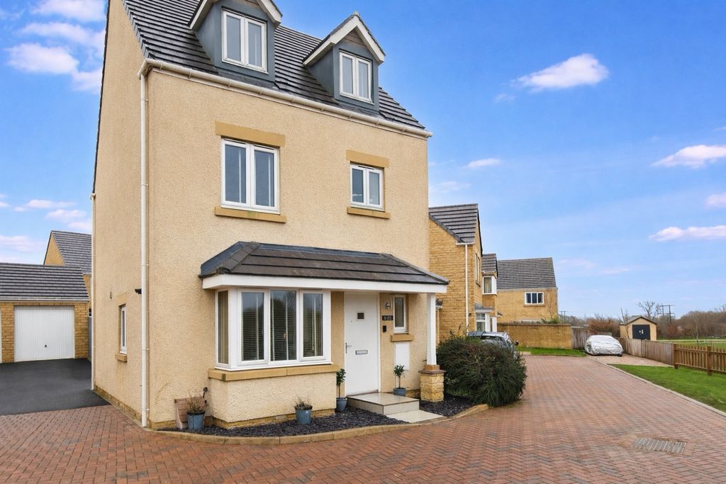 Property photo 1 of 19 200A0630-9204-4B62-B855-7A2002Bc951A