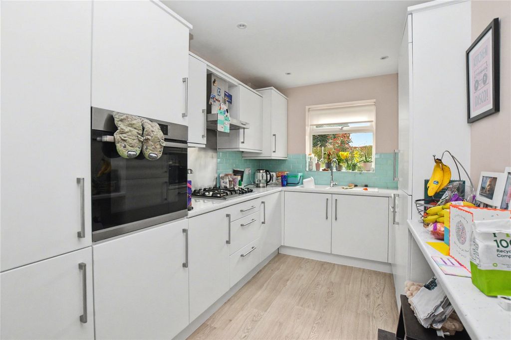 Property photo 3 of 23 Picture No. 35