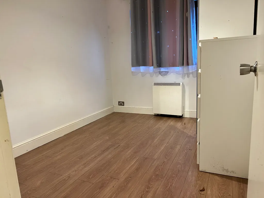 Alders Close, London E11 - Widok 6
