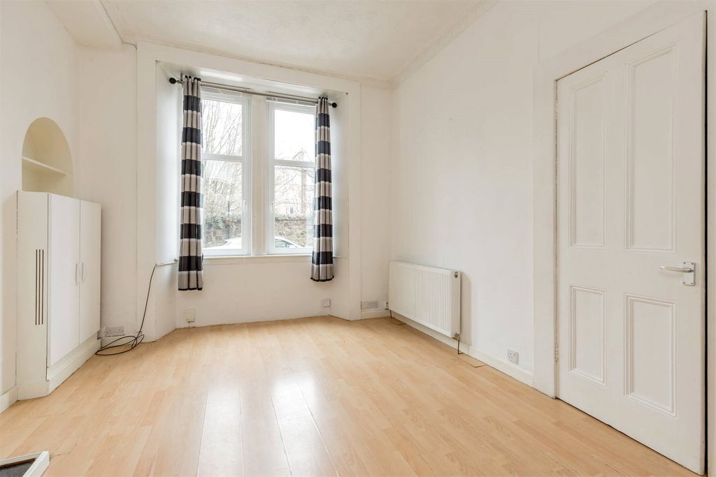 Property photo 3 of 14 Picture No. 02