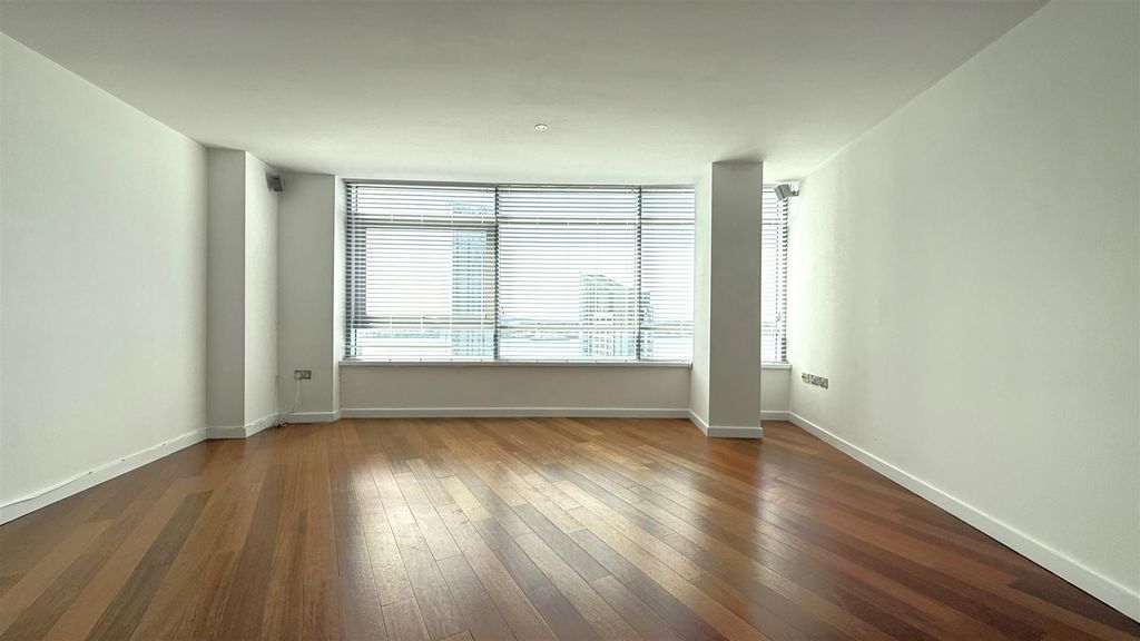 Property photo 3 of 10 1504 Beetham Tower Living Area June 2025.Jpeg