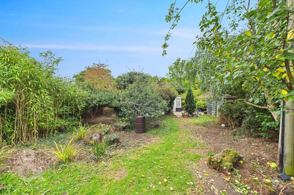 Property photo 2 of 30