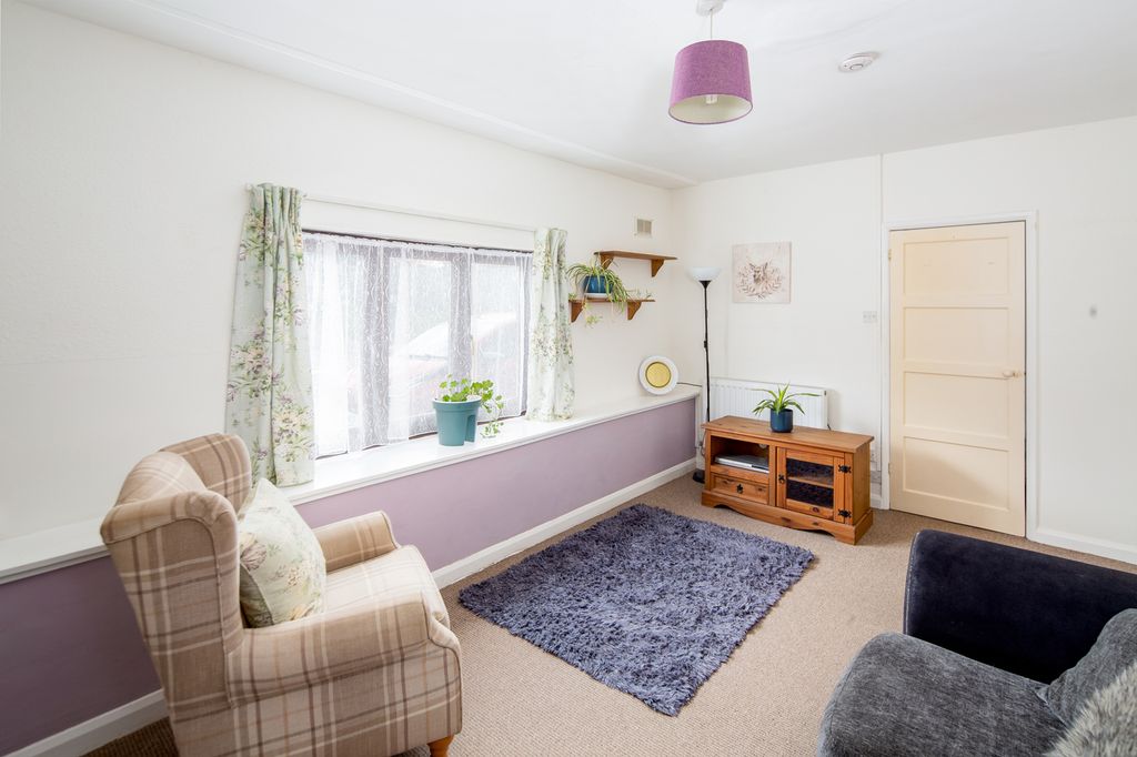 Property photo 2 of 8 Living Room