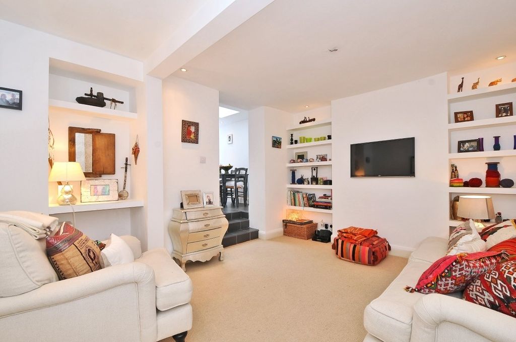 Property photo 2 of 7 Picture No. 10