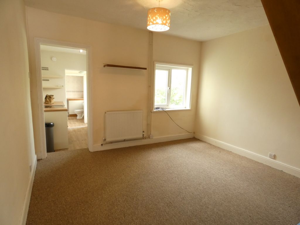 Property photo 3 of 8 Dining Room