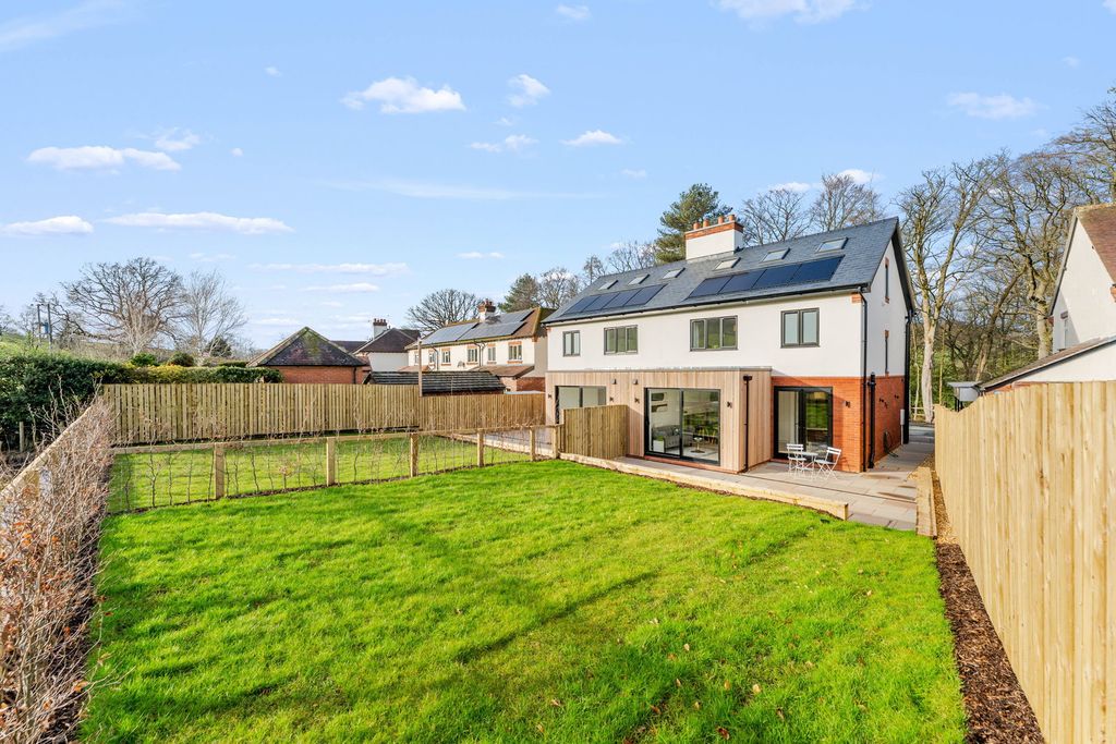 Property photo 1 of 33