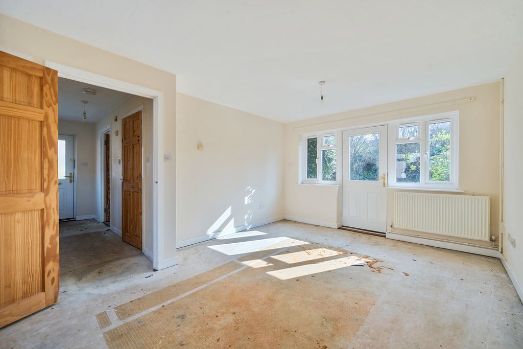 Property photo 3 of 17 Reception