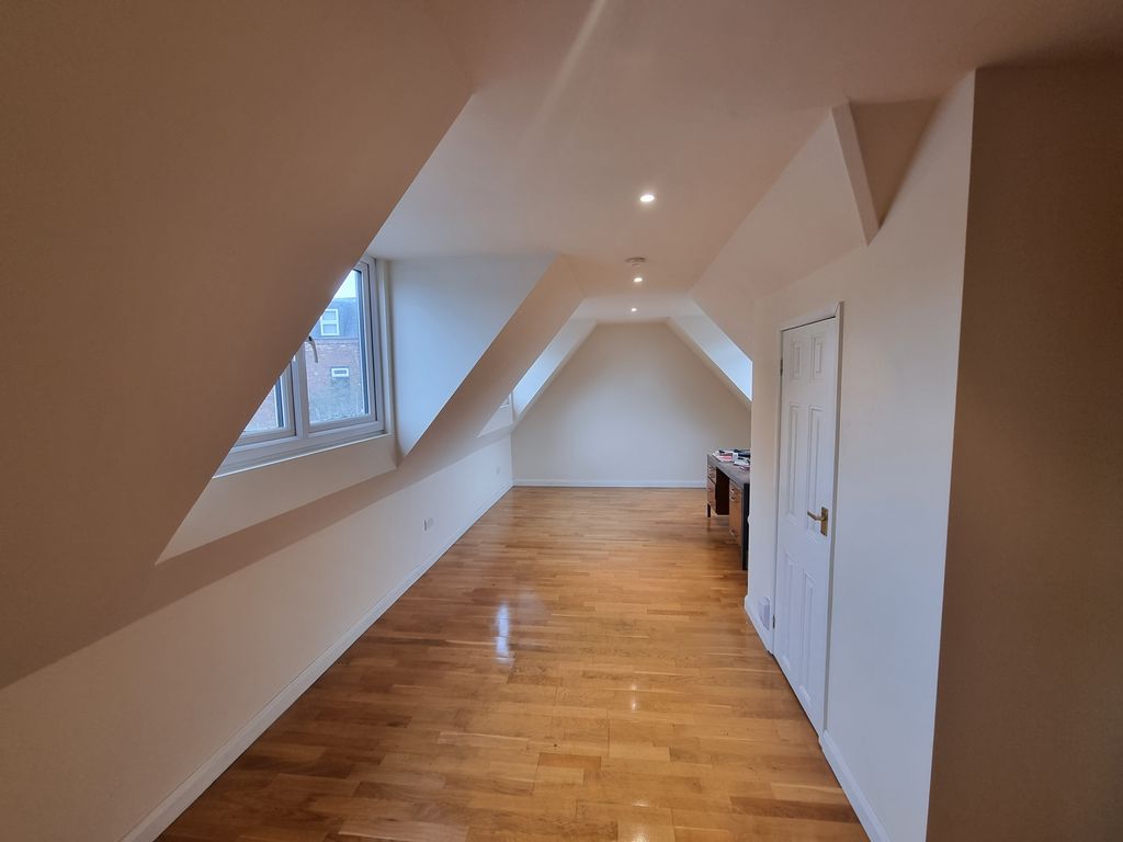 Property photo 1 of 6 1st Floor