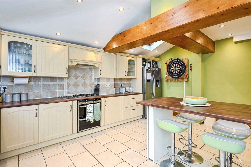 Property photo 1 of 31 Kitchen/Diner