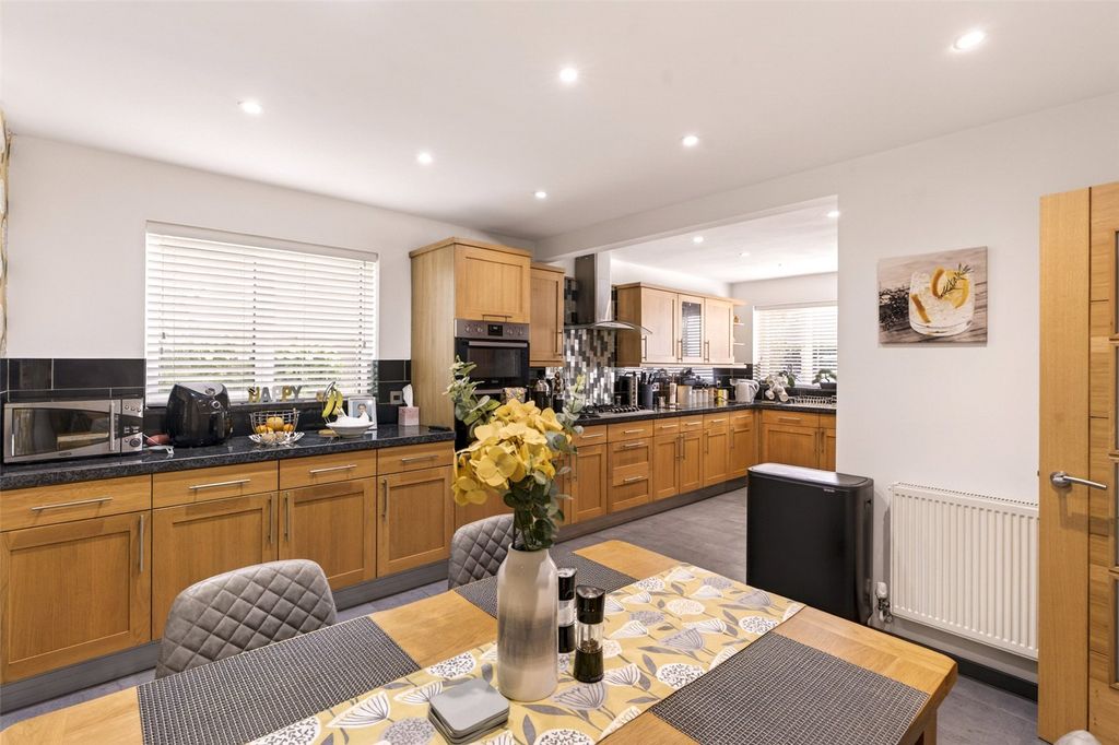 Property photo 3 of 24 Picture No. 44