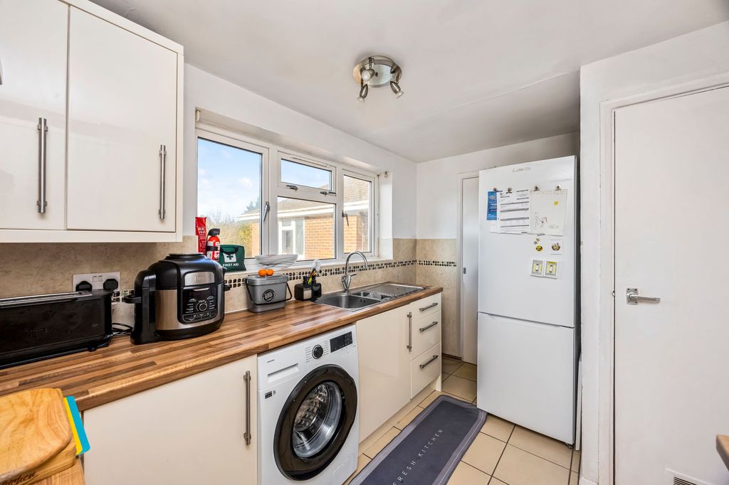 Additional image 6 of 2 bed flat for saleSt. Cuthmans Road, Steyning BN44