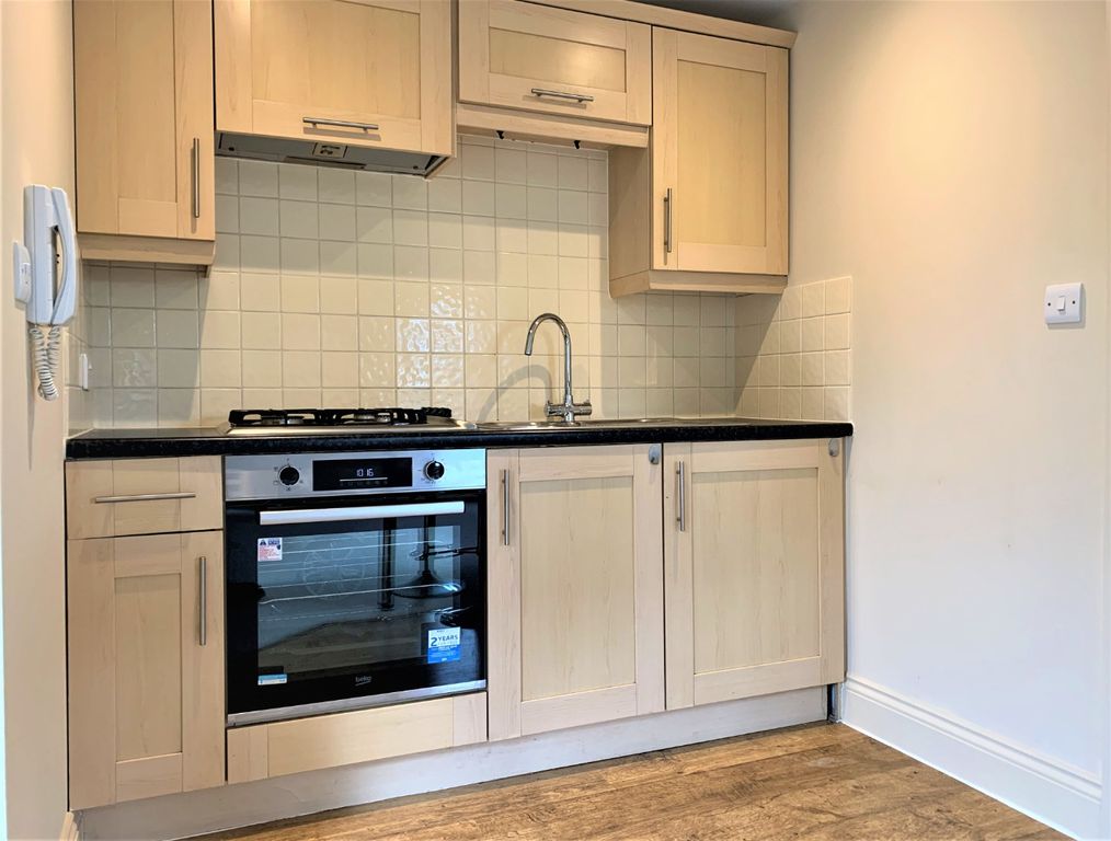 Property photo 3 of 5 2374523