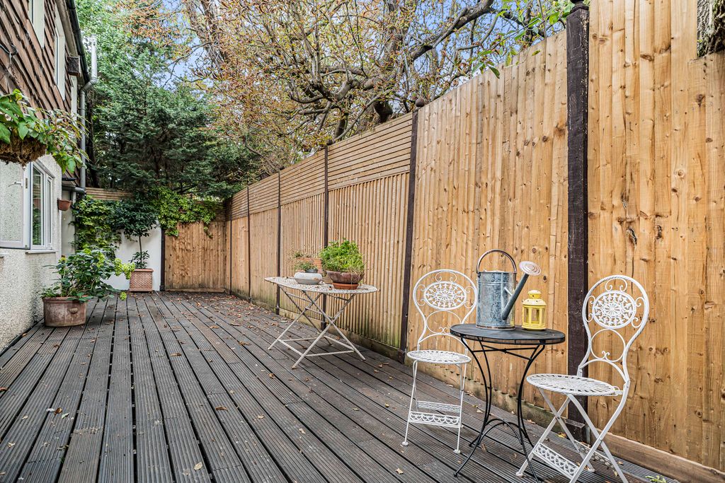 Additional image 32 of 4 bed detached house for saleCastleleigh Court, Enfield EN2