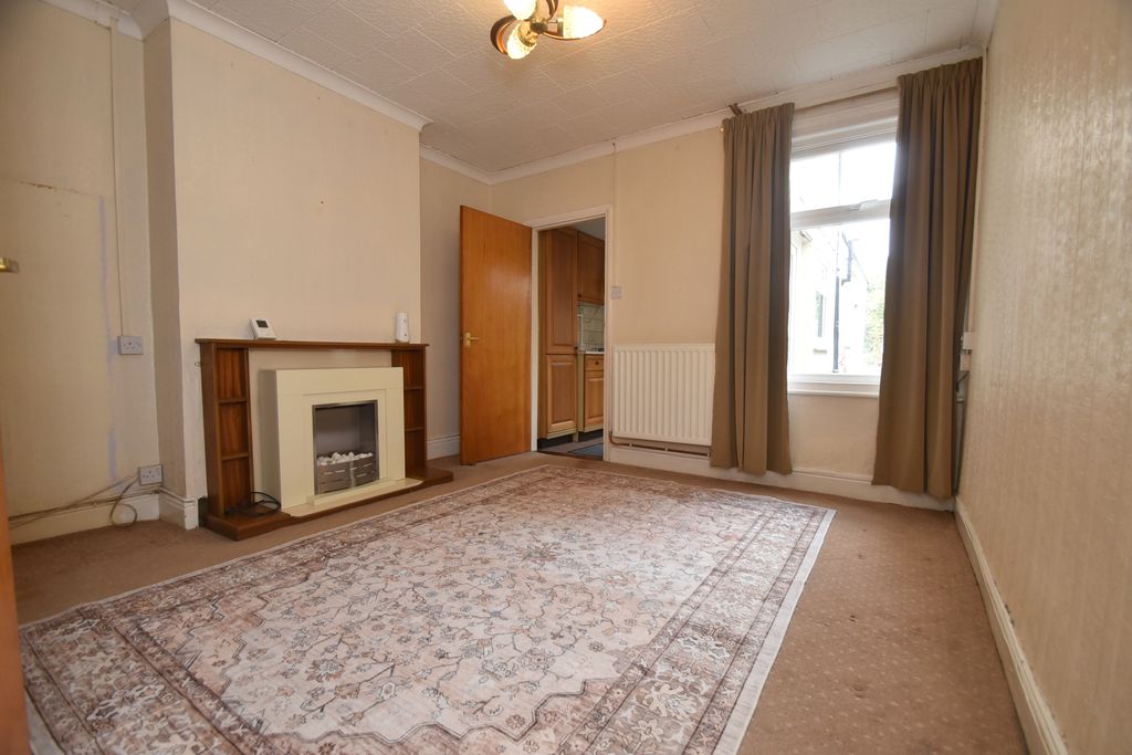 Property photo 3 of 13