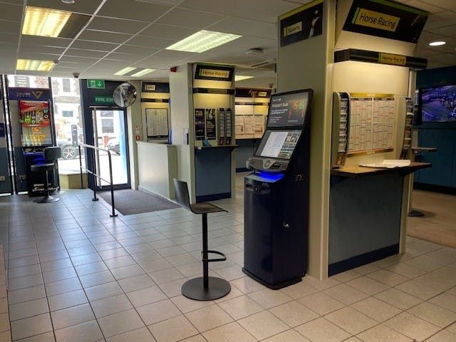 Property photo 2 of 3 Cryws Rd Photos 8.Jpg