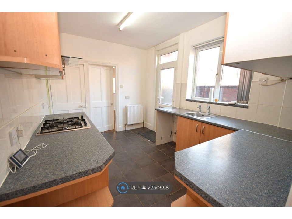 Property photo 3 of 21