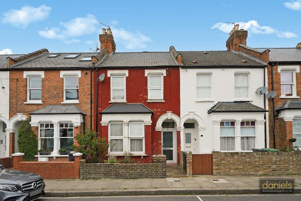 Property photo 2 of 12