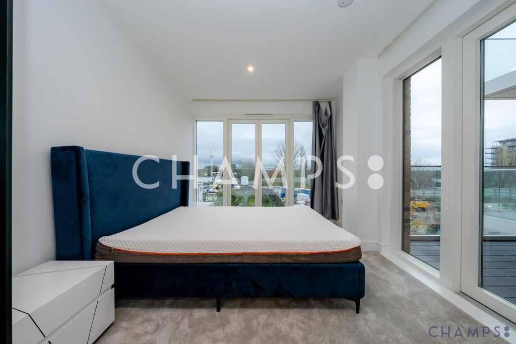 Property photo 3 of 17 3