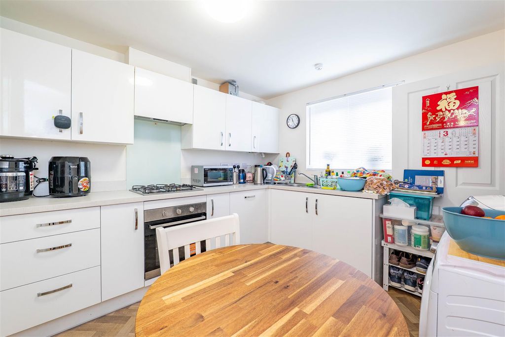 Property photo 3 of 13 Kitchen/Dining Room