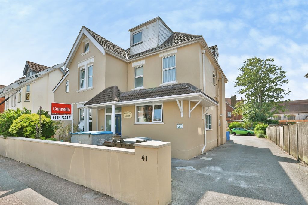Property photo 1 of 15