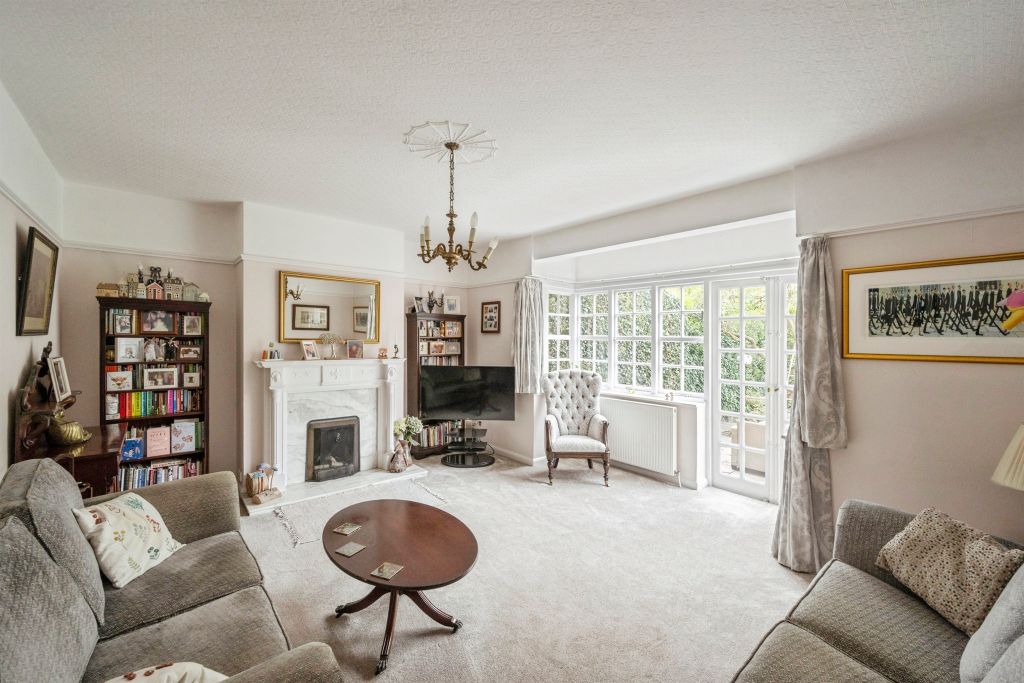 Property photo 2 of 26