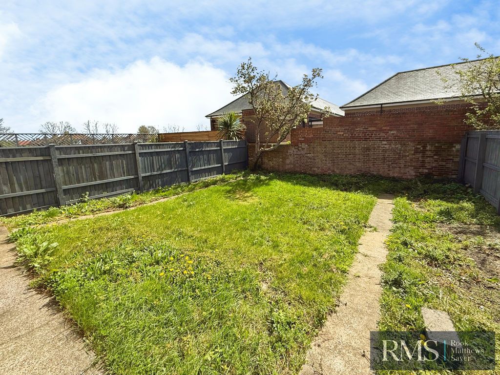 Property photo 2 of 6 Photo 8