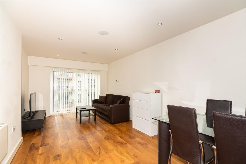 Property photo 3 of 13 002_Sbp05873_Ellyson_House_39.Jpg