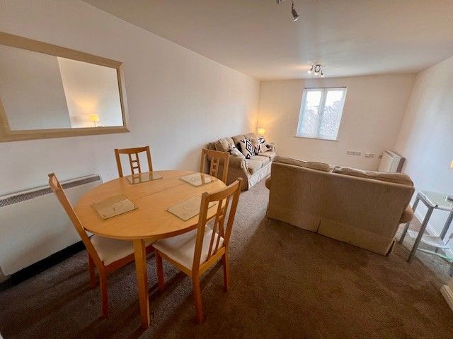 Property photo 3 of 7 Dining Room