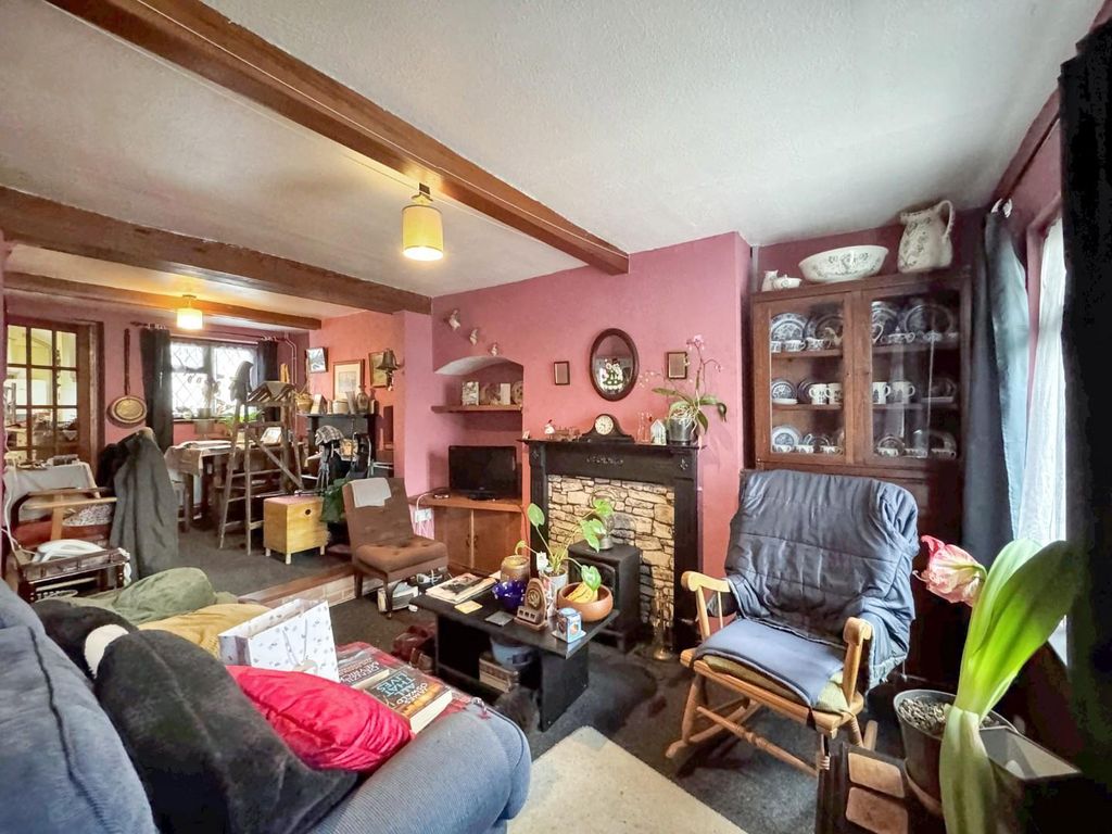 Property photo 3 of 10 3.Jpg
