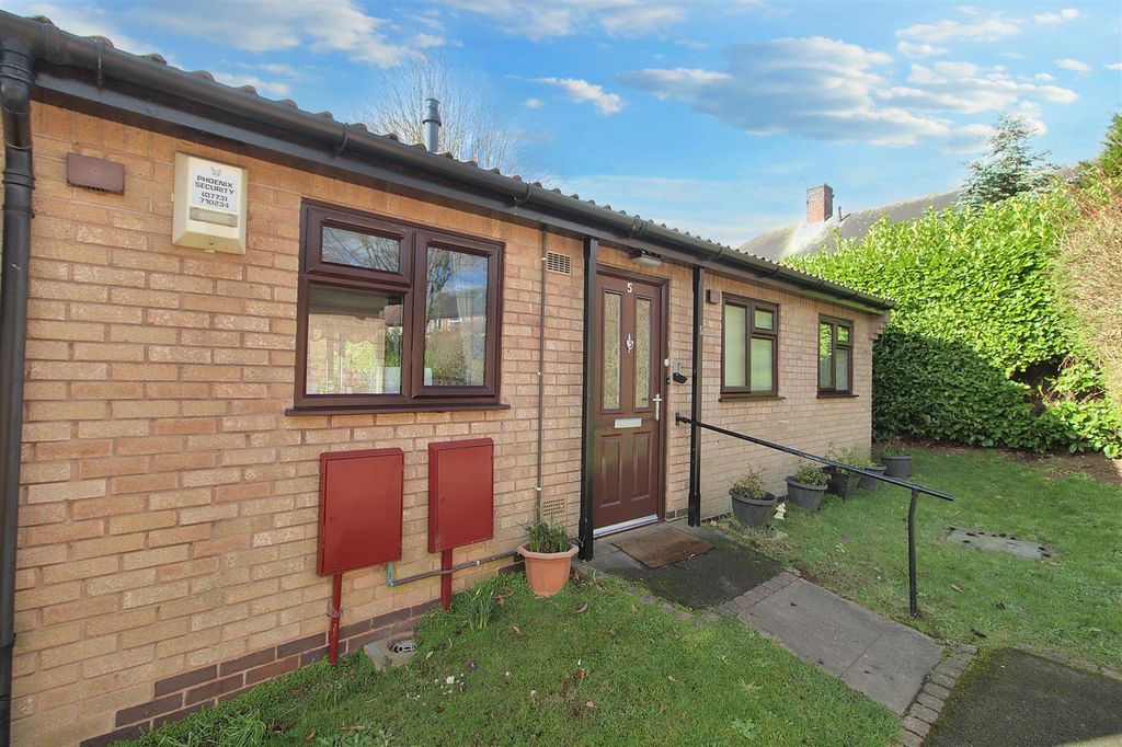 Property photo 3 of 14 5, Lavender Close Bridge Green, Strelley, Nottingh