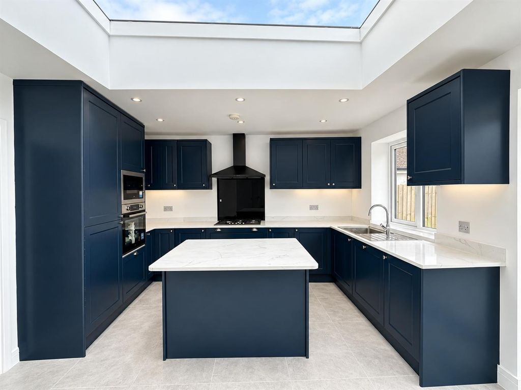 Property photo 2 of 13 Open Plan Kitchen.Jpeg