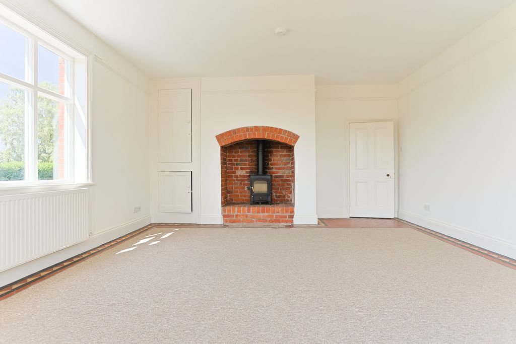 Property photo 3 of 39 Middle Morrey Fh 180625-135