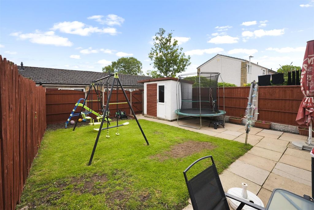 Property photo 2 of 18 Rear Garden