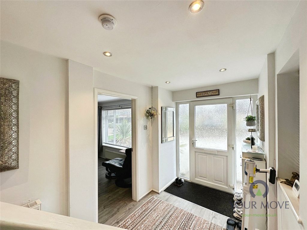 Property photo 2 of 20 Hallway