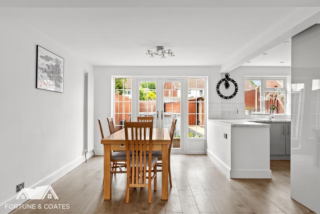 Property photo 3 of 22 Sakinscroft_17.Jpg