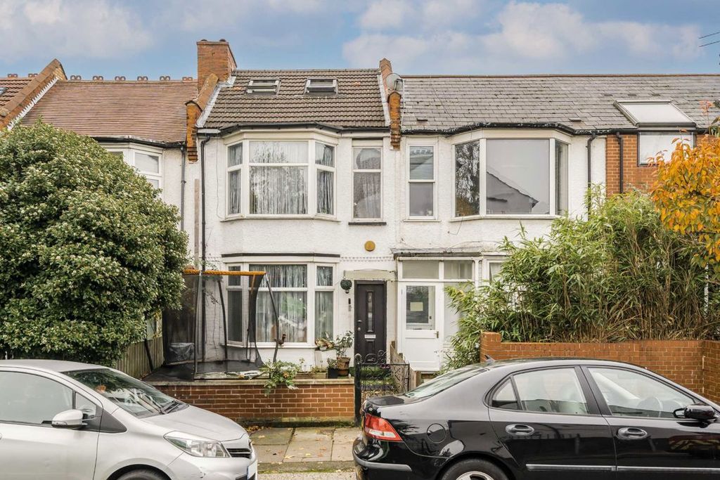 Property photo 1 of 7