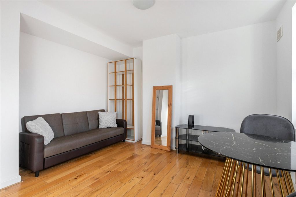 Property photo 1 of 9 Picture No. 07