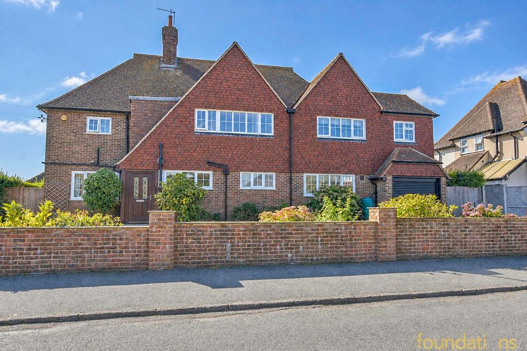 Property photo 1 of 30