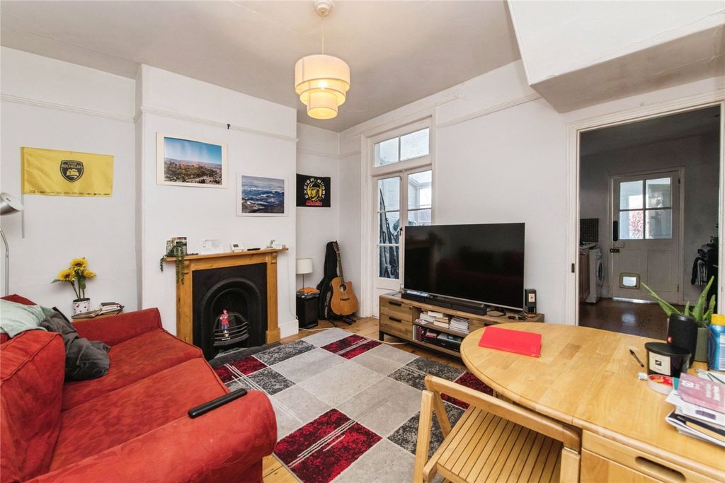 Property photo 2 of 14 Picture No. 08