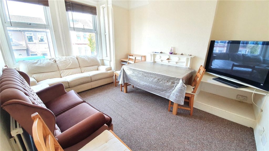 Property photo 2 of 6 Picture No. 06